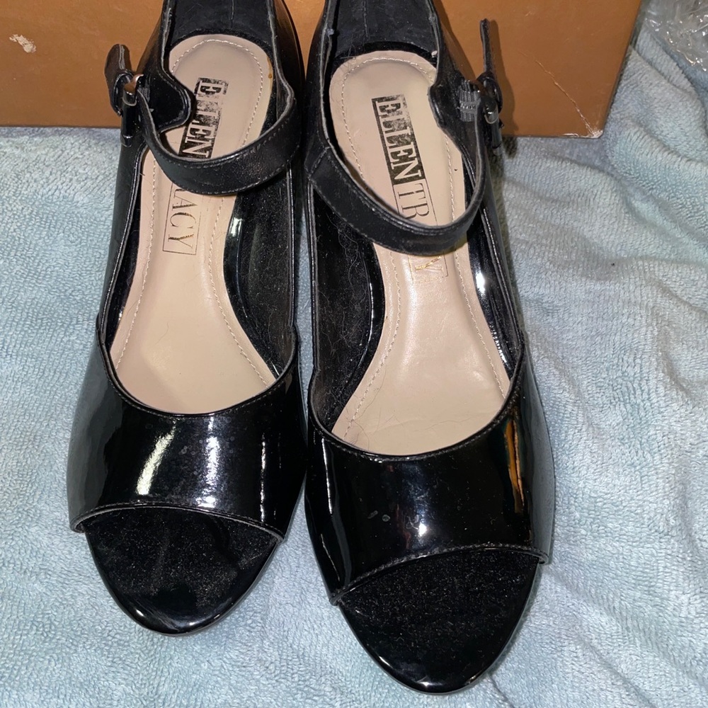 Ellen Tracy 7.5 Sandal Heels Pump Black patent Leather New 2.5" Heel new